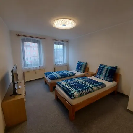 Apartment Selb Ferienwohnungen *